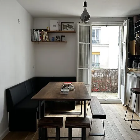 Apartment Art House Bastille 2 Bed W Balcony, 11eme Super Trendy Neighbourhood Paris