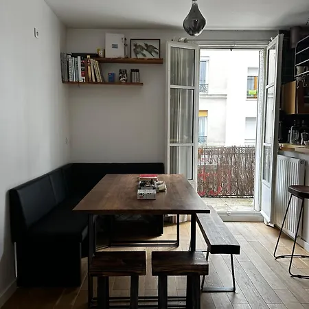Apartment Art House Bastille 2 Bed W Balcony, 11eme Super Trendy Neighbourhood *